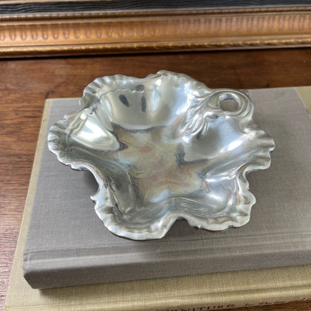 Vintage leaf shaped pewter decorative bowl